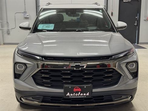 Used 2024 Chevrolet TrailBlazer ACTIV w/ Convenience Package AWD/4WD image 2
