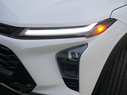 Used 2025 Chevrolet Trax ACTIV w/ Sunroof Package image 31