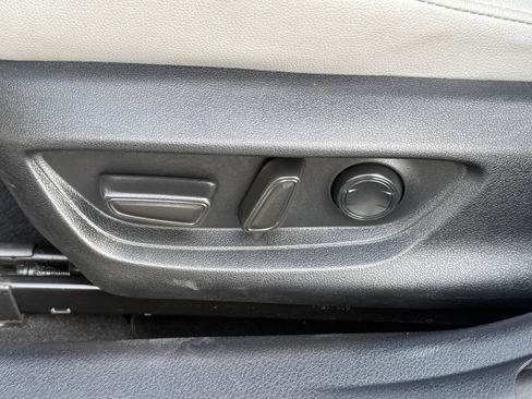 Certified 2025 Toyota Camry SE FWD image 24
