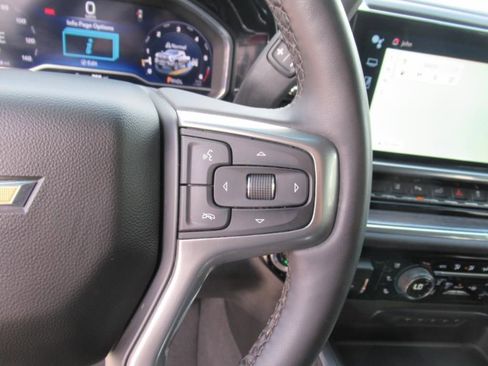 Used 2024 Chevrolet Silverado 2500 LTZ w/ LTZ Convenience Package image 19