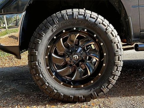 Used 2018 RAM 1500 Classic SLT image 30