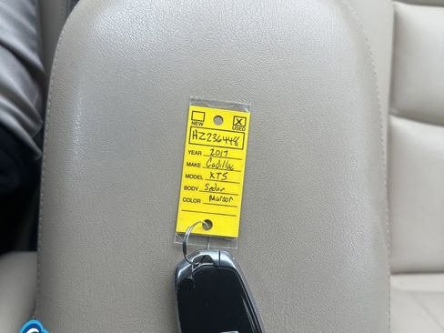 Used 2017 Cadillac XT5 FWD w/ LPO, Wheel Lock Package image 26