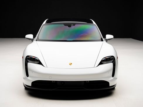 Used 2023 Porsche Taycan w/ Premium Package image 6