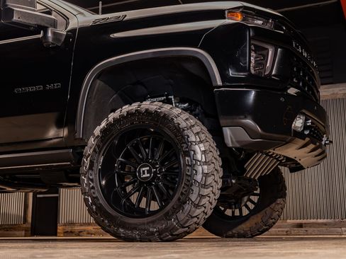 Used 2021 Chevrolet Silverado 2500 LTZ w/ LTZ Plus Package image 15