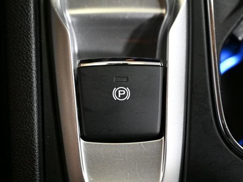 Used 2023 Subaru Ascent Limited w/ Technology Package AWD/4WD image 28
