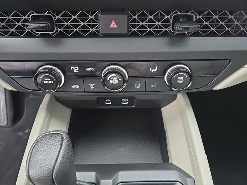 Used 2023 Honda Accord LX image 15