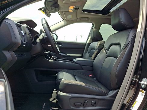 Certified 2023 Nissan Pathfinder SL w/ SL Premium Package AWD/4WD image 13