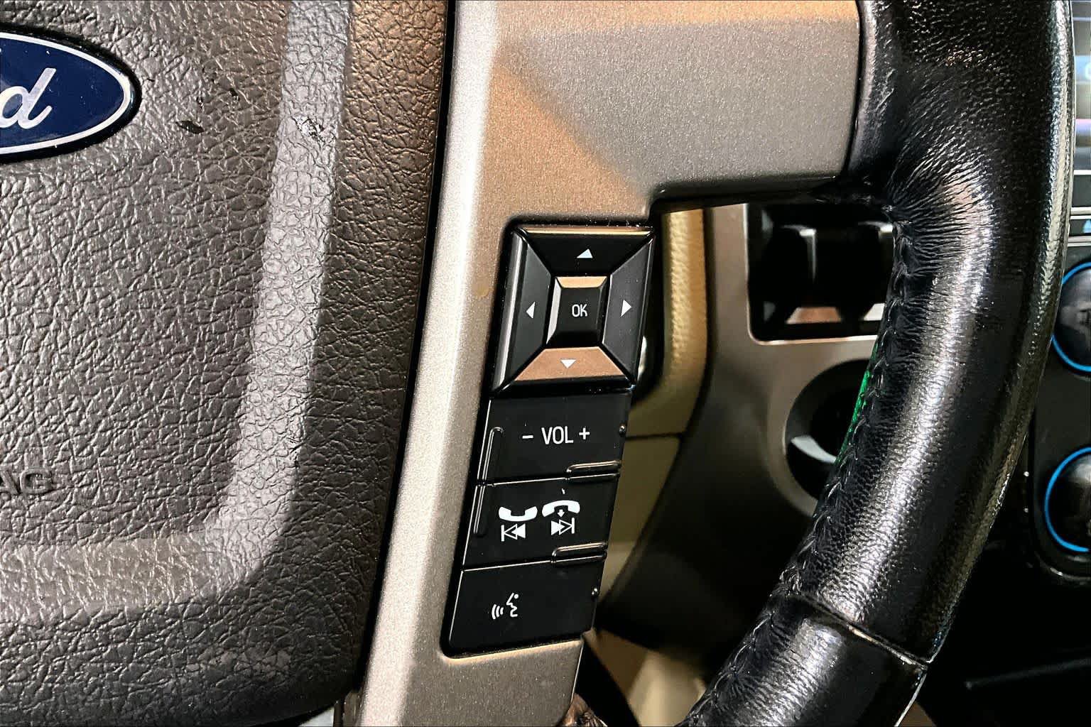 Used 2015 Ford Expedition Limited w/ Equipment Group 301A RWD image 25