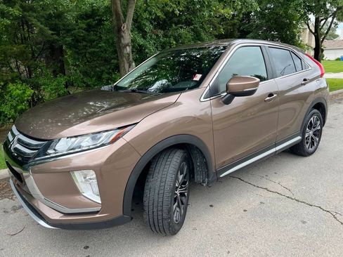 Used 2020 Mitsubishi Eclipse Cross SE image 3