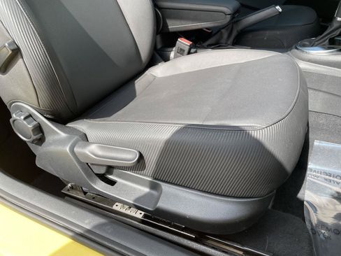 Used 2014 Volkswagen Beetle 1.8T FWD image 3