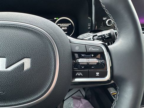 Used 2023 Kia Sorento SX Prestige image 26