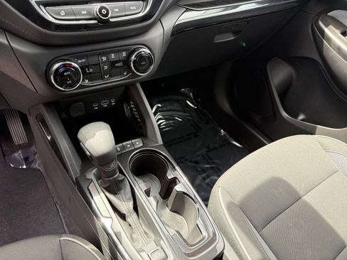 Used 2023 Chevrolet TrailBlazer LT w/ Convenience Package image 13