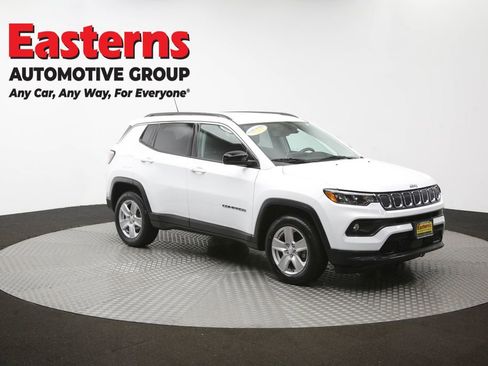 Used 2022 Jeep Compass Latitude w/ Convenience Group AWD/4WD image 48