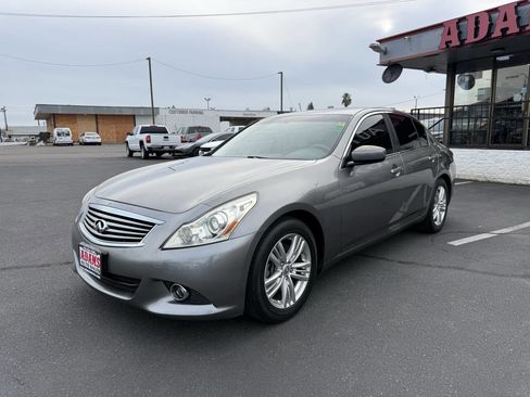 Used 2011 INFINITI G37 Journey w/ Premium Pkg image 7