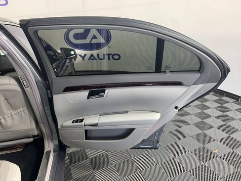 Used 2013 Mercedes-Benz S 550 image 36