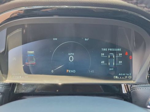Used 2023 Lincoln Corsair Reserve w/ Equipment Group 201A AWD/4WD image 18