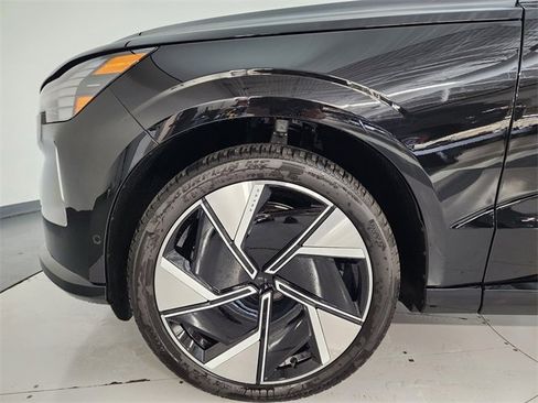 New 2025 Volvo EX90 Ultra w/ Protection Package Premier image 11