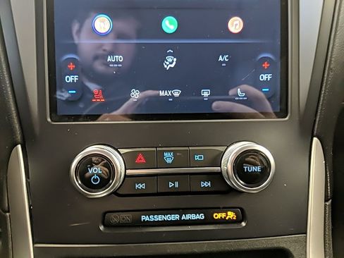 Used 2024 Ford Edge SEL w/ Convenience Package image 20