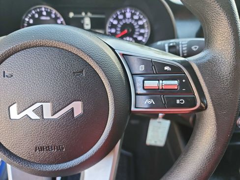 Used 2022 Kia Forte LXS image 19