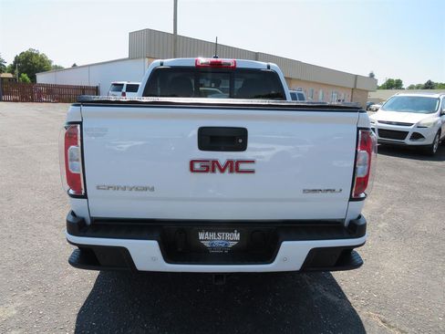 Used 2019 GMC Canyon Denali image 4