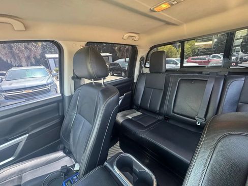 Used 2017 Nissan Titan SL w/ SL Towing Convenience Package RWD image 22