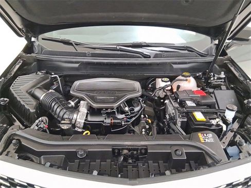Used 2025 Cadillac XT5 Premium Luxury image 11
