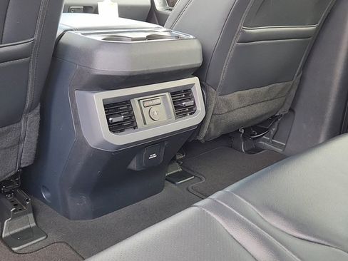 Certified 2025 Ford F250 Lariat AWD/4WD image 17