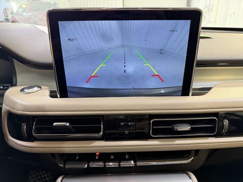 Used 2021 Lincoln Aviator 2WD image 18