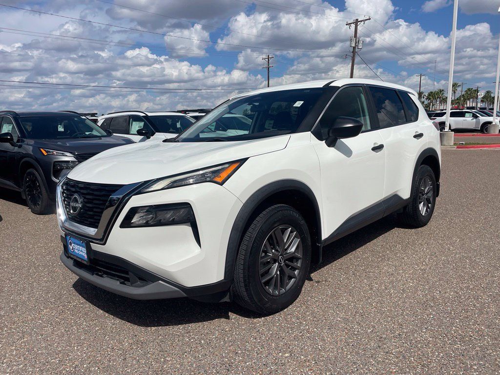 Certified 2023 Nissan Rogue S FWD image 3