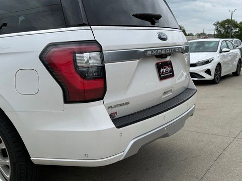 Used 2018 Ford Expedition Platinum AWD/4WD image 17