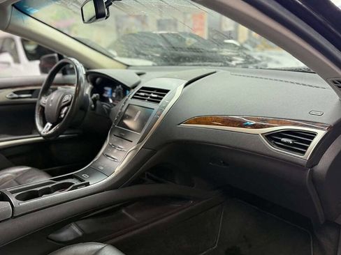 Used 2014 Lincoln MKZ Hybrid image 11