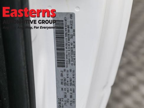 Used 2019 RAM 1500 Classic SLT image 32