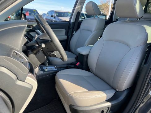 Used 2018 Subaru Forester 2.5i Limited image 30