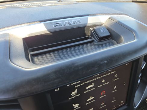Used 2021 RAM 2500 Big Horn w/ Level 2 Equipment Group AWD/4WD image 17
