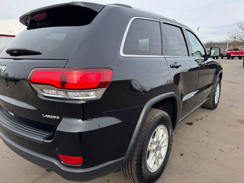 Used 2020 Jeep Grand Cherokee Laredo w/ Security & Convenience Group image 11