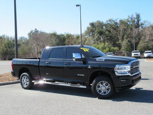 Used 2024 RAM 3500 Laramie AWD/4WD image 2