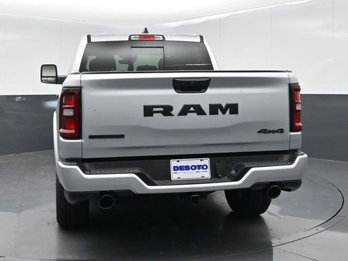 New 2026 RAM 1500 4x4 Crew Cab image 7