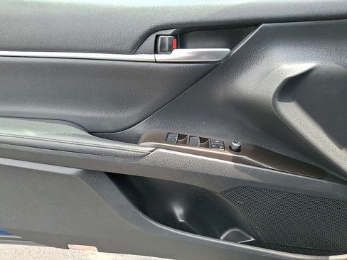 Used 2024 Toyota Camry XSE FWD image 12
