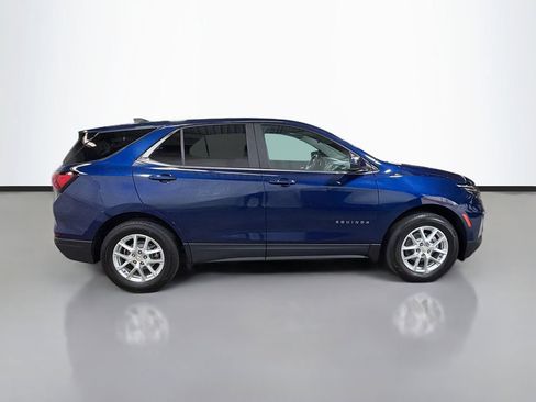 Used 2023 Chevrolet Equinox LT w/ Driver Convenience Package AWD/4WD image 11