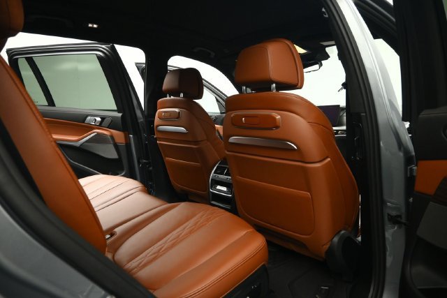 Used 2025 BMW X7 M60i w/ Executive Package AWD/4WD image 61