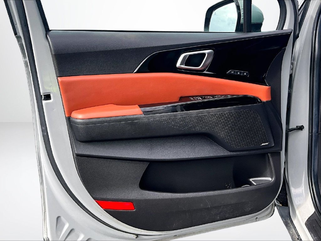 Used 2022 Kia Carnival SX Prestige FWD image 23
