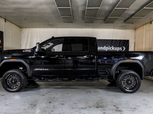 Used 2020 GMC Sierra 3500 AT4 w/ AT4 Premium Package image 12