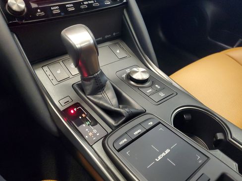 Used 2025 Lexus IS 350 F Sport image 34