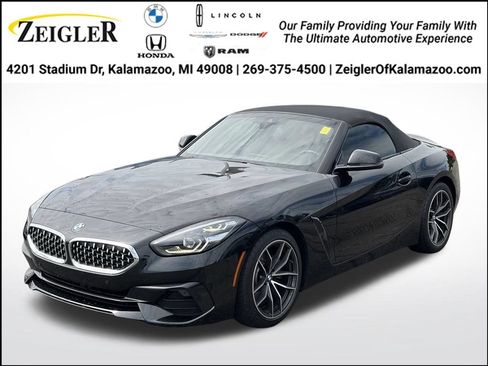 Used 2020 BMW Z4 sDrive30i w/ Convenience Package RWD image 1