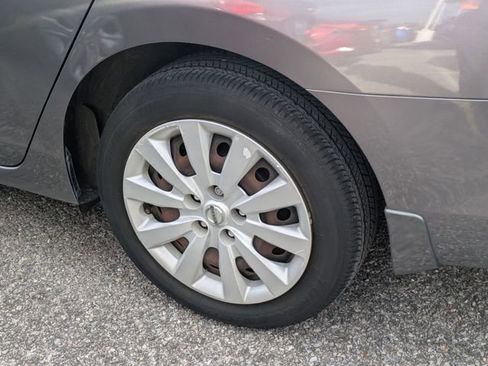 Used 2019 Nissan Sentra S image 5