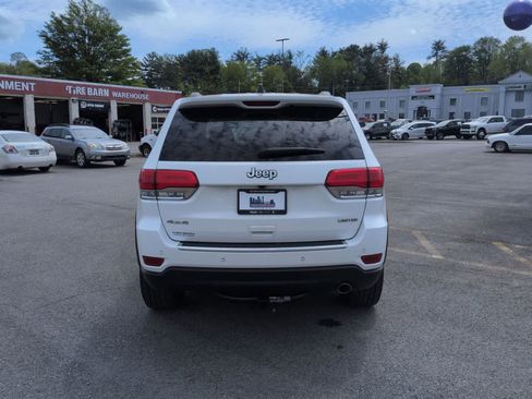 Used 2017 Jeep Grand Cherokee Limited AWD/4WD image 7