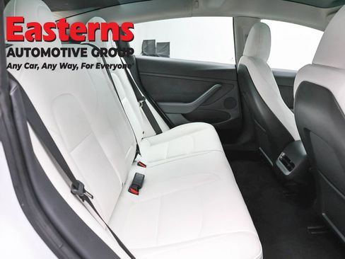 Used 2023 Tesla Model 3 Standard Range RWD image 17