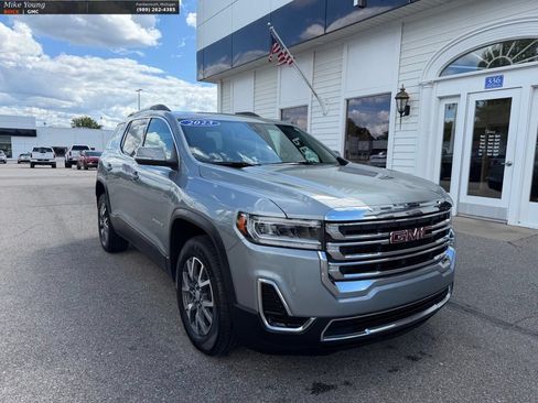 Used 2023 GMC Acadia SLE w/ Driver Convenience Package AWD/4WD image 3