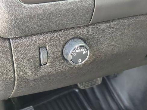 Used 2022 Chevrolet Colorado LT w/ Fleet Safety Package image 20