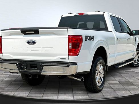 Used 2021 Ford F150 XLT w/ XTR Package image 5